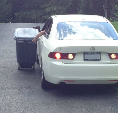 lazy-level-trash-car-2