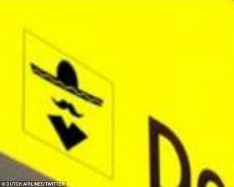 article-2674548-1F40577800000578-412_634x508