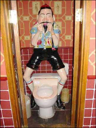 funny-weird-strange-guy-toilet