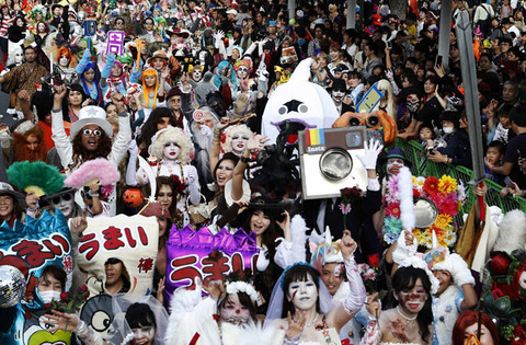 REU-JAPAN-HALLOWEEN-1