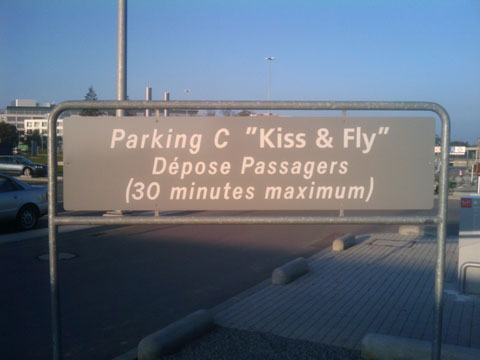 kissandfly