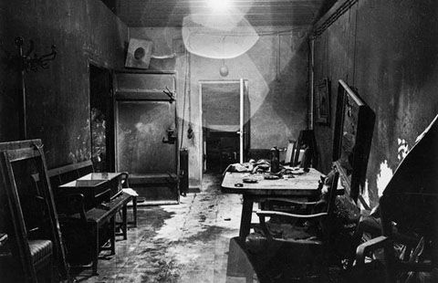 rare-photos-hitlers-bunker-underground