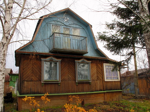 Dacha_in_Resheti_(4116129180)