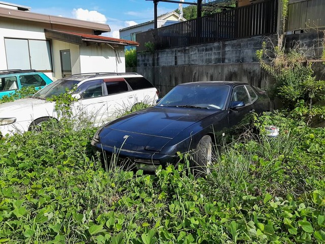 porsche-944-resized