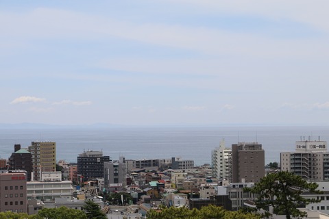 IMG_0529東の風景三浦半島にズーム