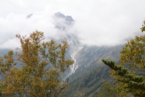 IMG_2395杓子岳と白馬大雪渓 - コピー