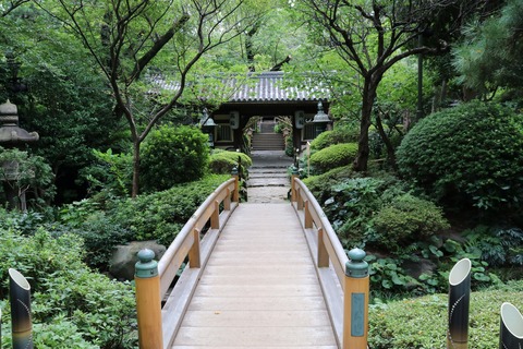 IMG_1589山門へ渡る橋