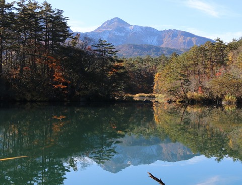 IMG_2954毘沙門沼と磐梯山