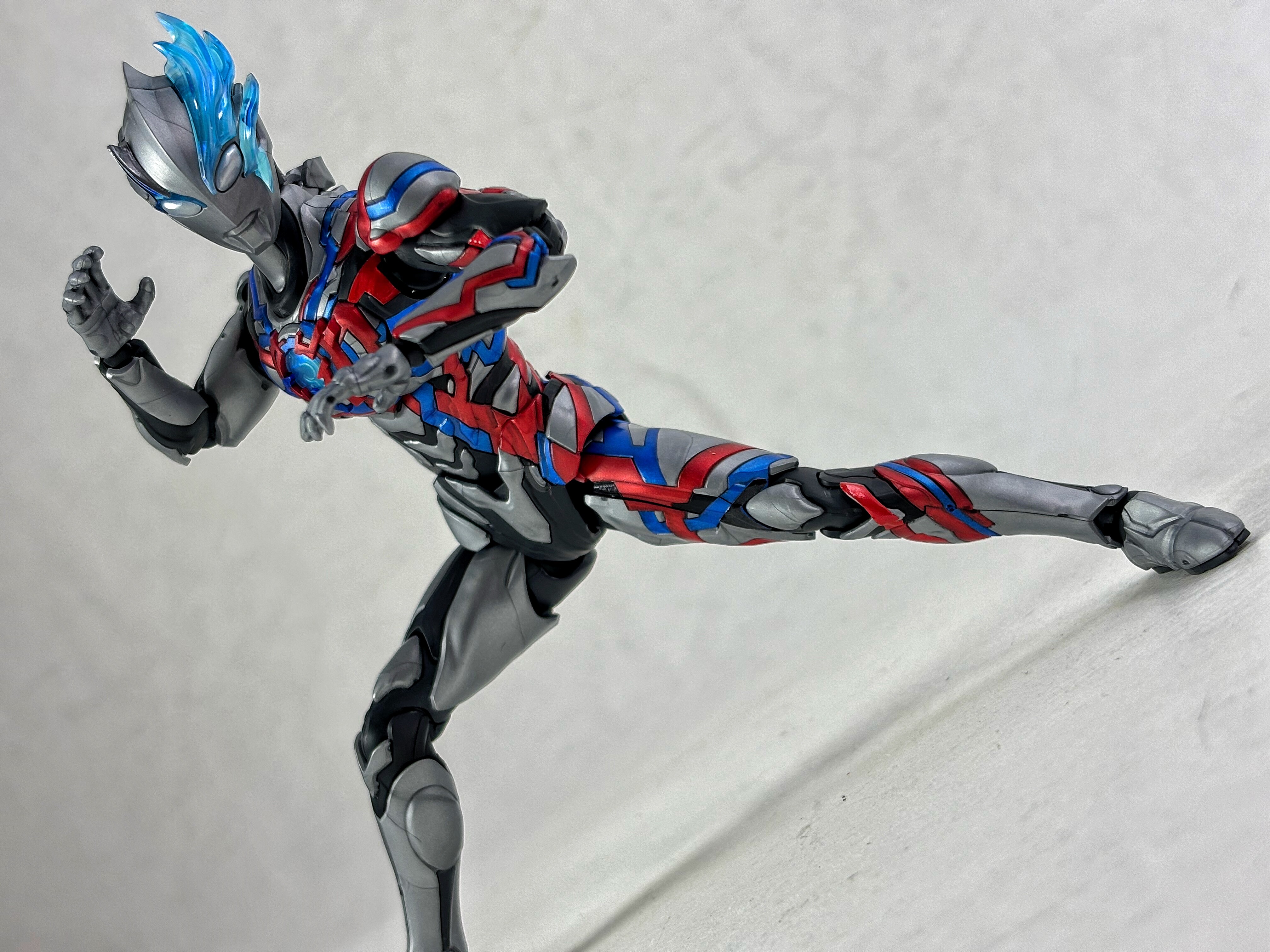 Figure-rise Standard ウルトラマンブレーザー レビュー : えるけーえぬ