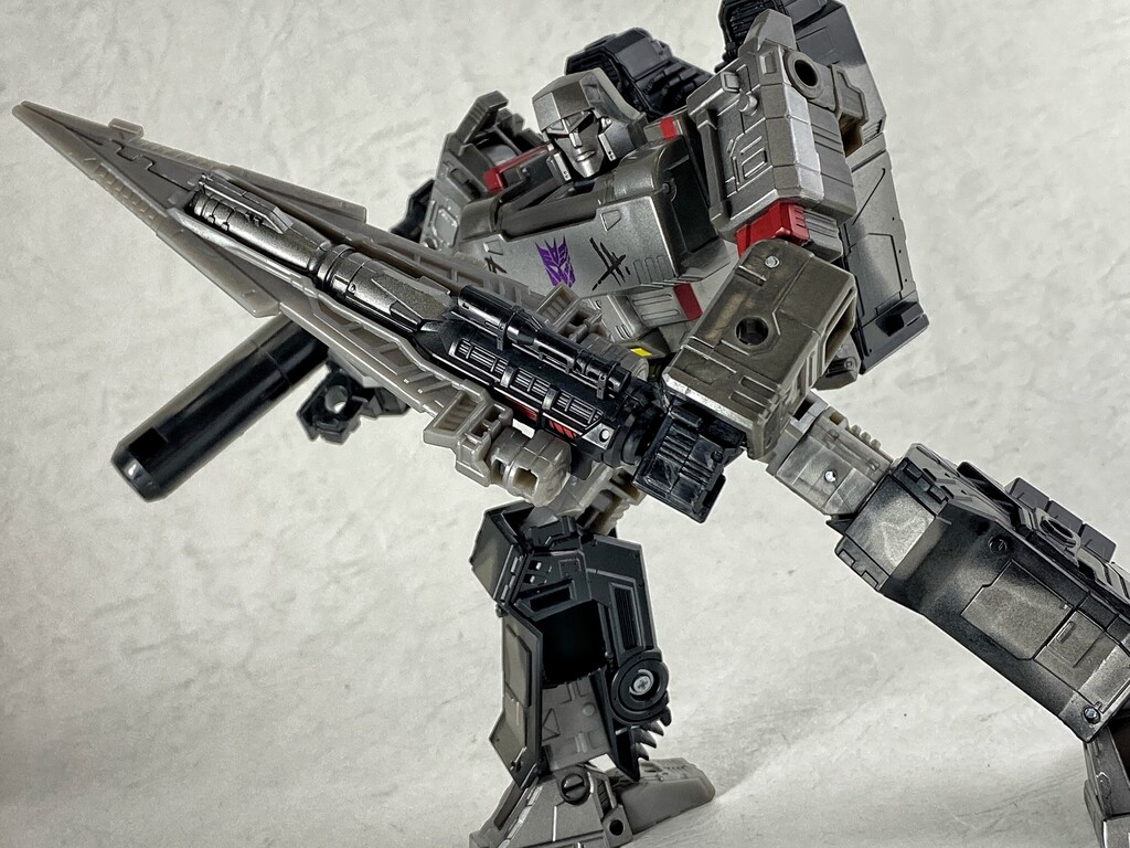 トランスフォーマー WFC-07 メガトロン レビュー : えるけーえぬ トランスフォーマー WFC-07 メガトロン レビュー : えるけーえぬ