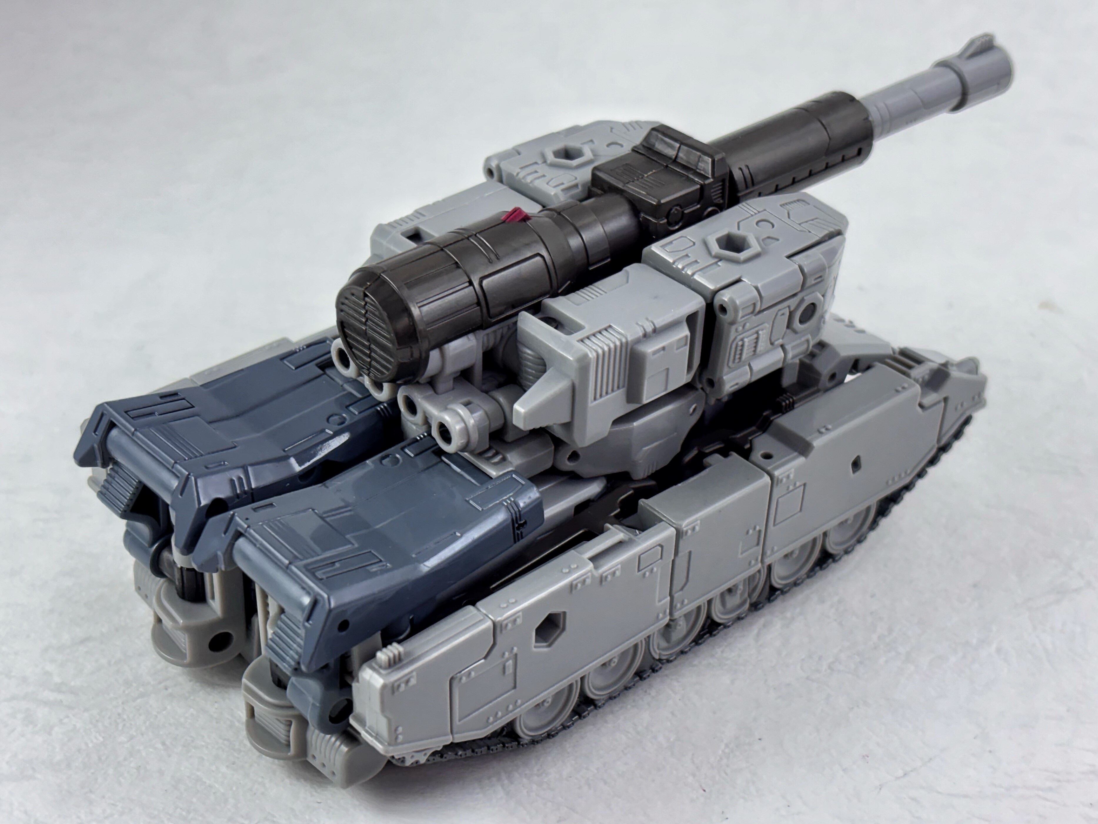 トランスフォーマー TS-12 メガトロン レビュー : えるけーえぬ