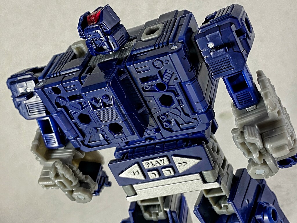 トランスフォーマー WFC-14 サウンドウェーブ レビュー : えるけ