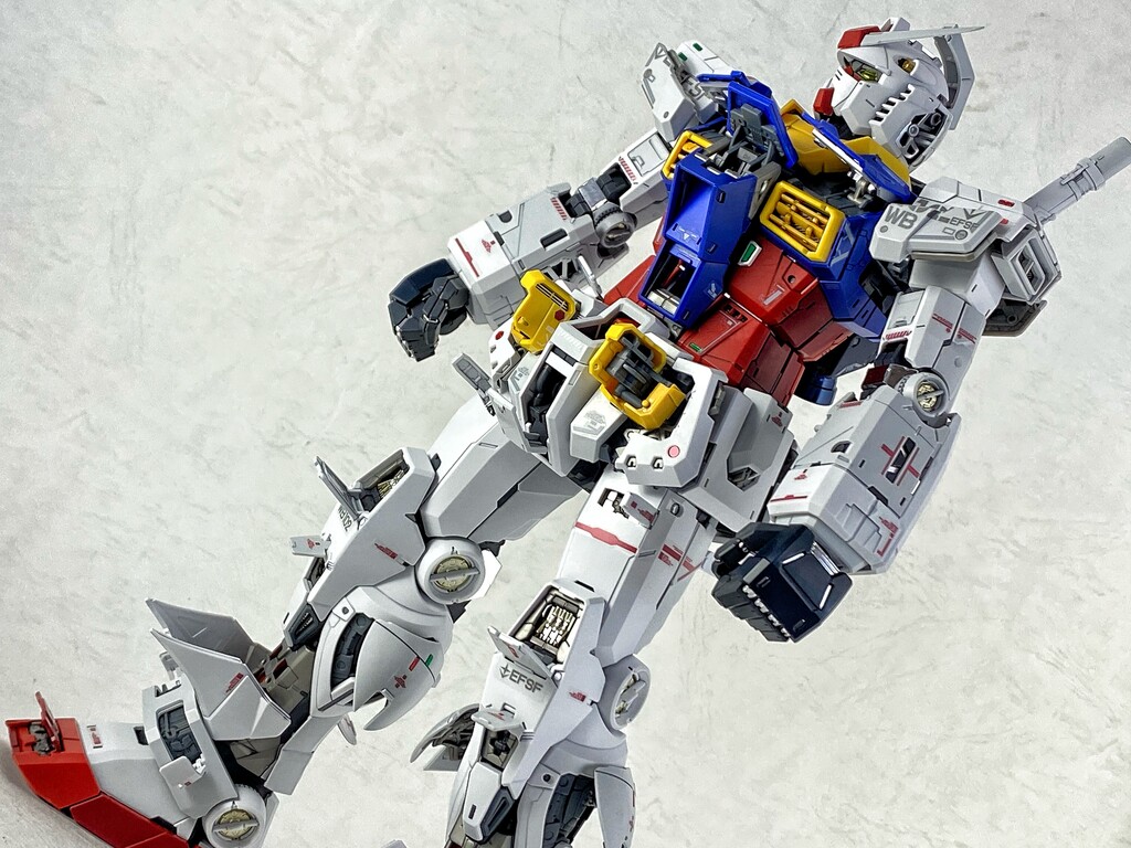 完成品 PG ガンダム UNLEASHED アンリーシュド RX-78 バンダイ GUNDAM