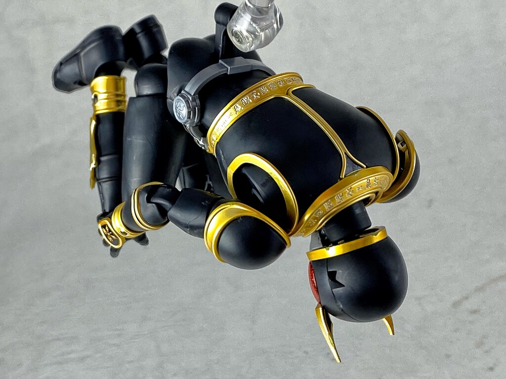 Figure-rise Standard 仮面ライダークウガ アメイジングマイティ