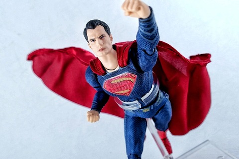 【未開封品！】MAFEX スーパーマン ジャスティスの誕生 ジャスティス・リーグ：ザック・スナイダーカット』から、ダーク