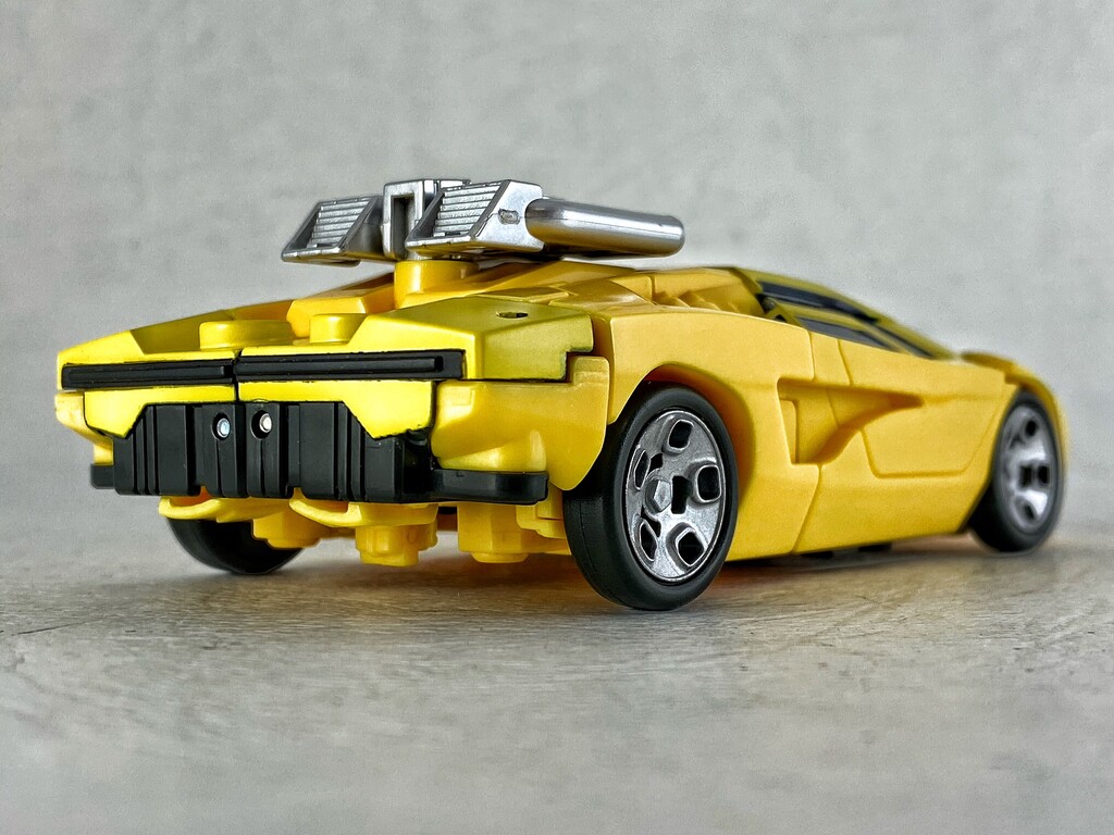 トランスフォーマーアースライズ ER-11 サンストリーカー ER-11 サンストリーカー｜トランスフォーマーオフィシャルサイト