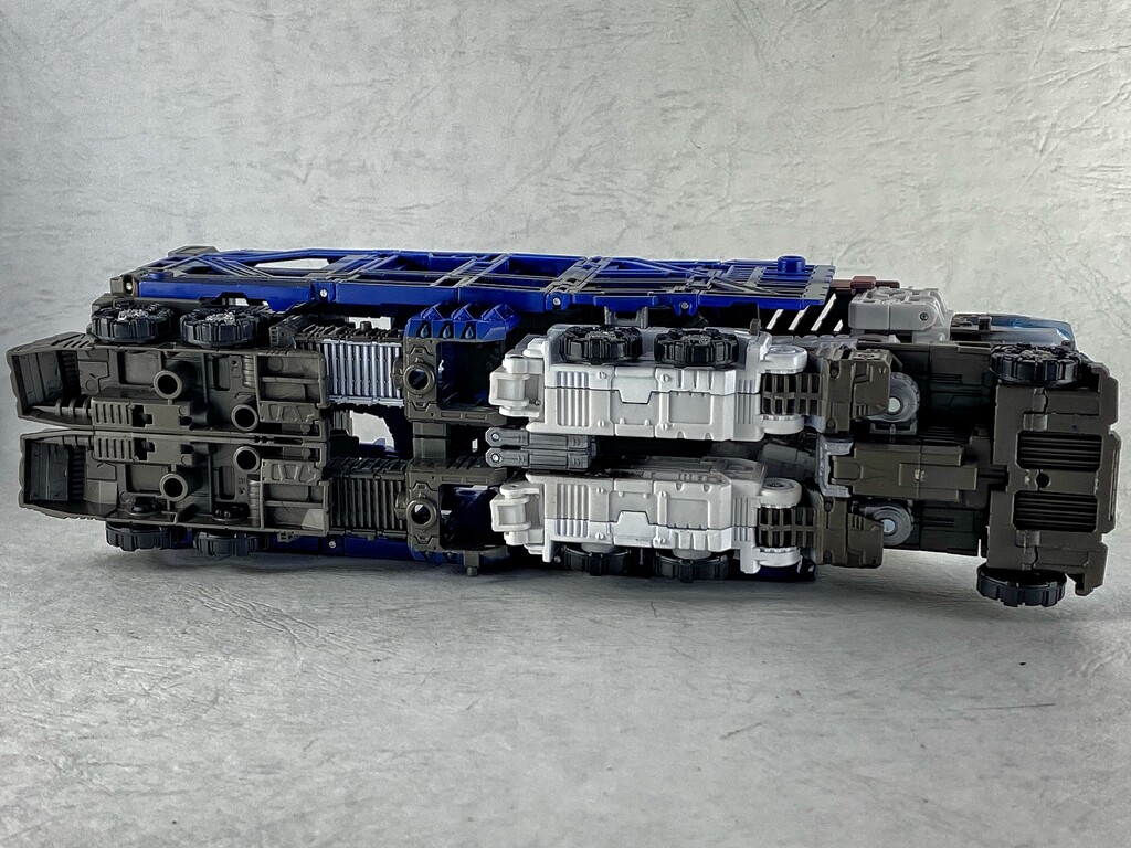 トランスフォーマー WFC-08 ウルトラマグナス レビュー : えるけ トランスフォーマー WFC-08 ウルトラマグナス レビュー : えるけ