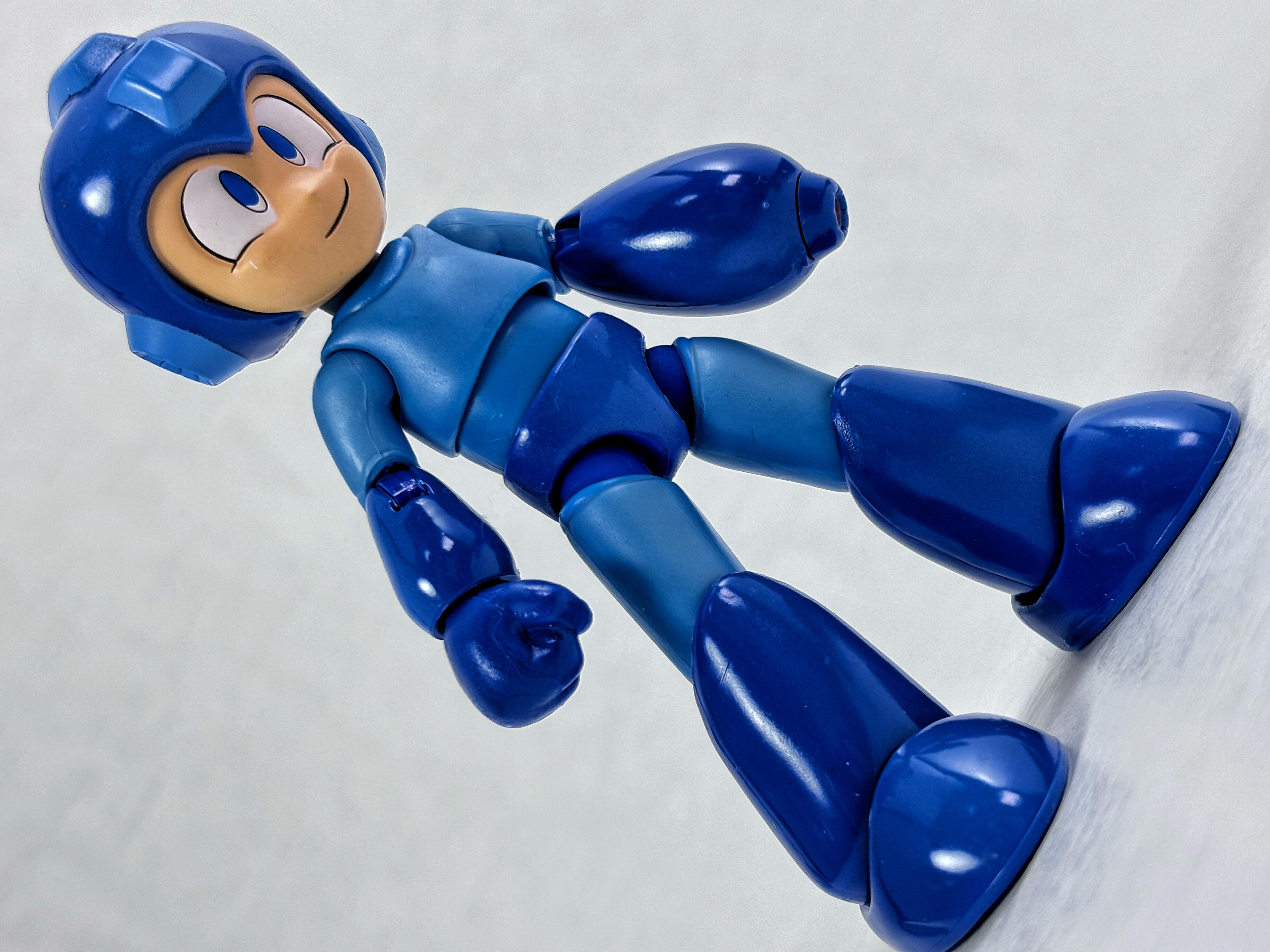 ジャダトイズ 1/12スケールアクションフィギュア メガマン レビュー