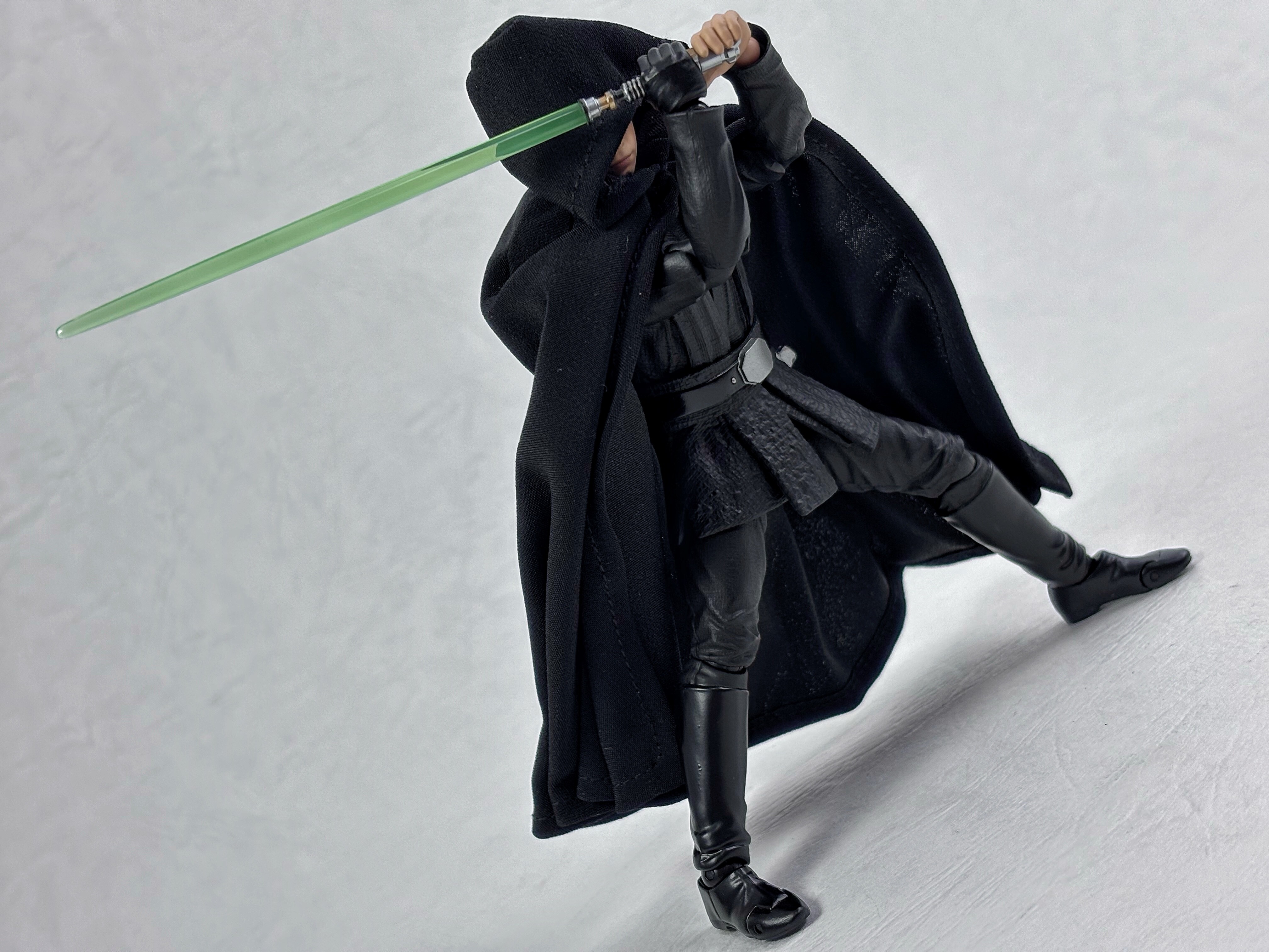 【未開封】マフェックス　MAFEX ルークスカイウォーカー (マンダロリアン） MAFEX LUKE SKYWALKER (TM)(THE MANDALORIAN Ver.)ルーク・スカイ