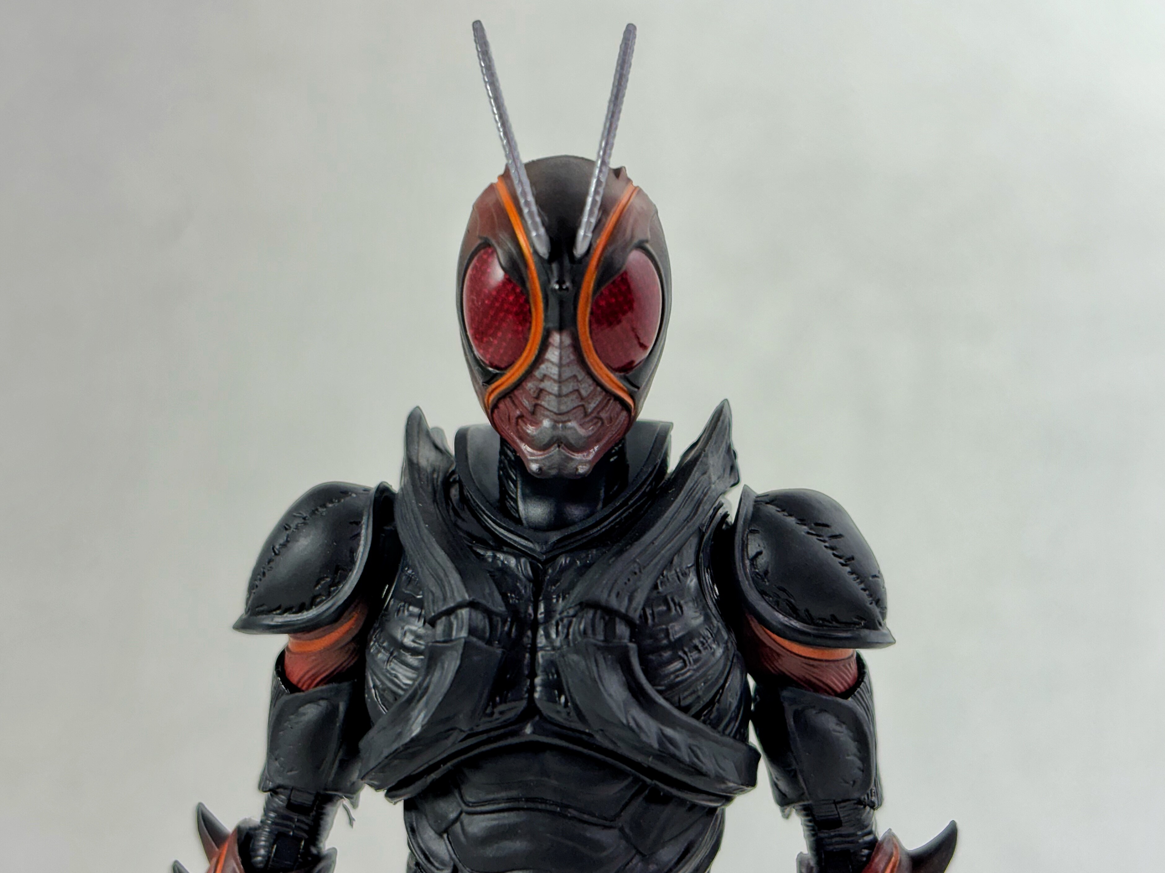 S.H.Figuarts 仮面ライダーBLACK SUN(初変身Ver.) レビュー : えるけーえぬ