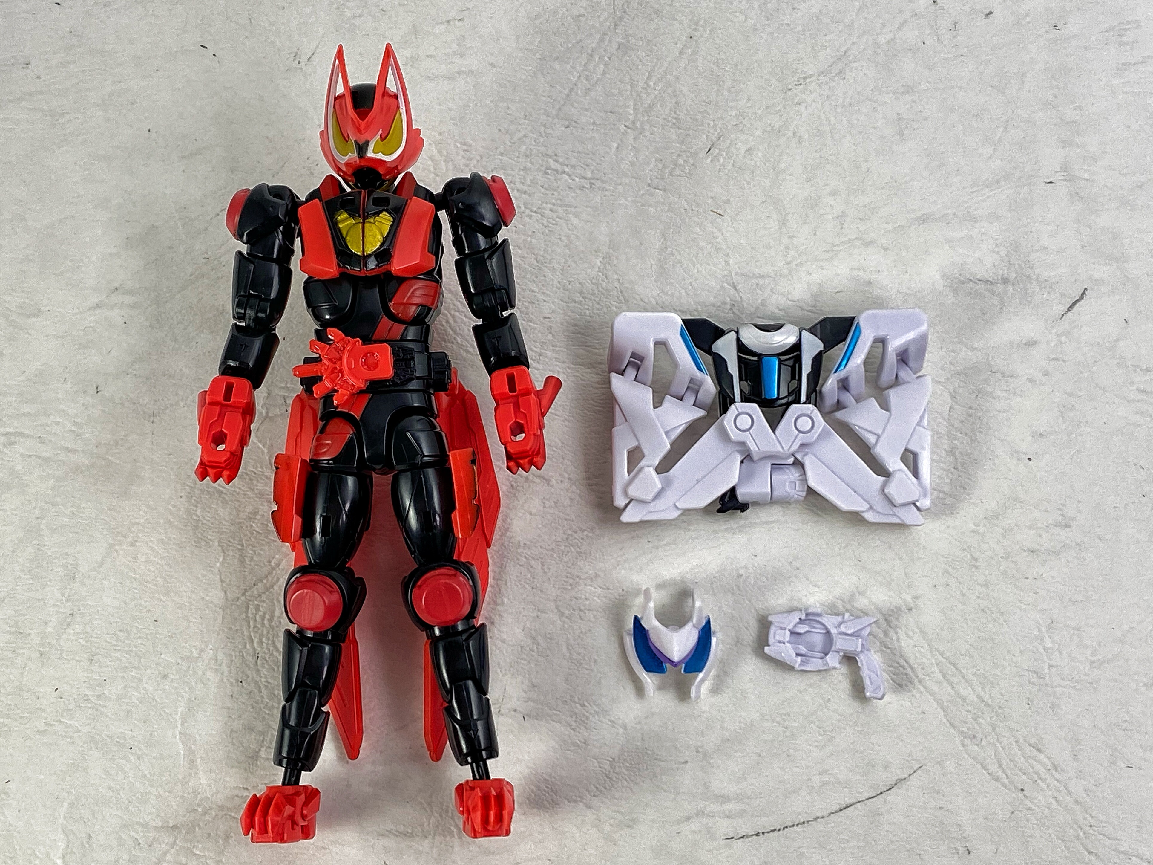 リボルブチェンジフィギュア PB05 仮面ライダーギーツ ブースト リボルブチェンジフィギュア PB05 仮面ライダーギーツ ブースト