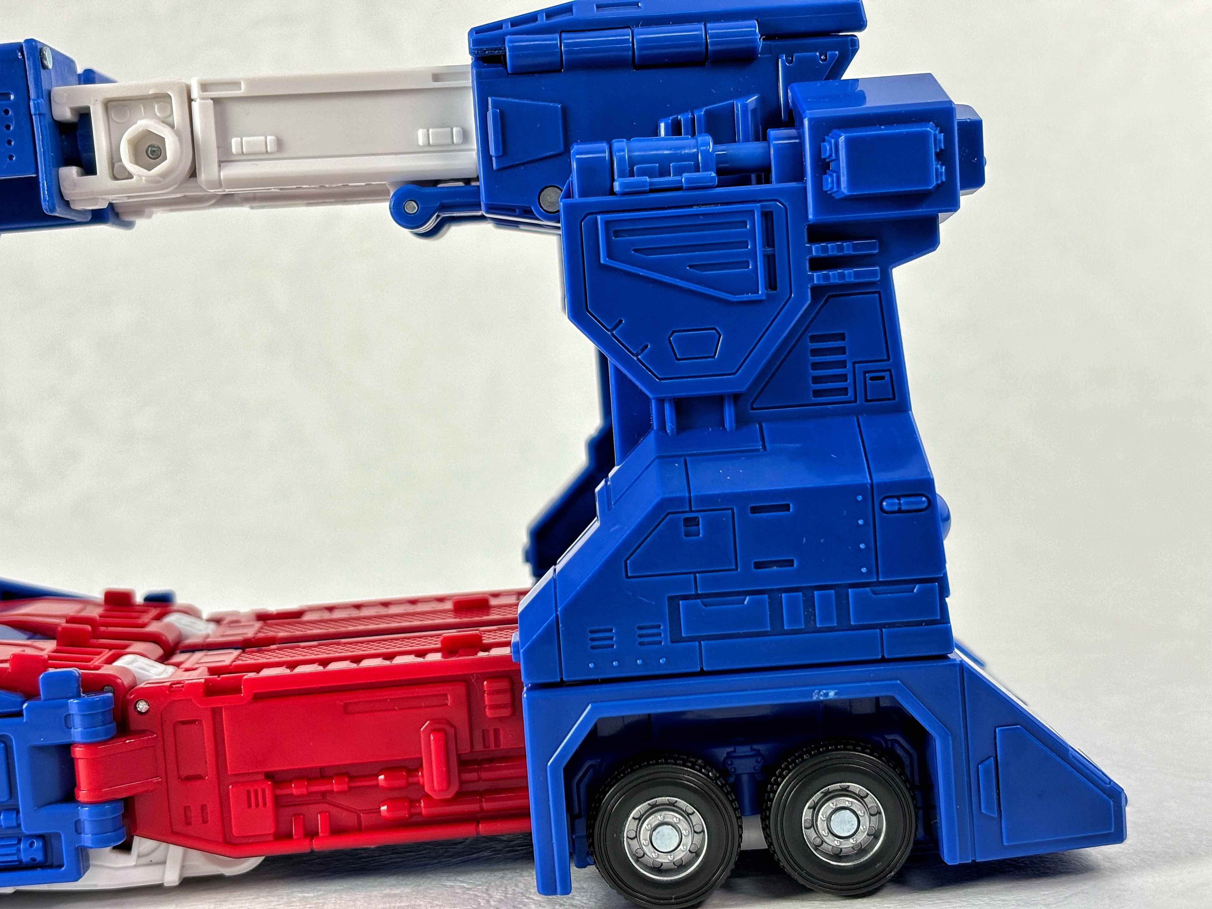 トランスフォーマー SS-119 ウルトラマグナス レビュー : えるけ トランスフォーマー SS-119 ウルトラマグナス レビュー : えるけ