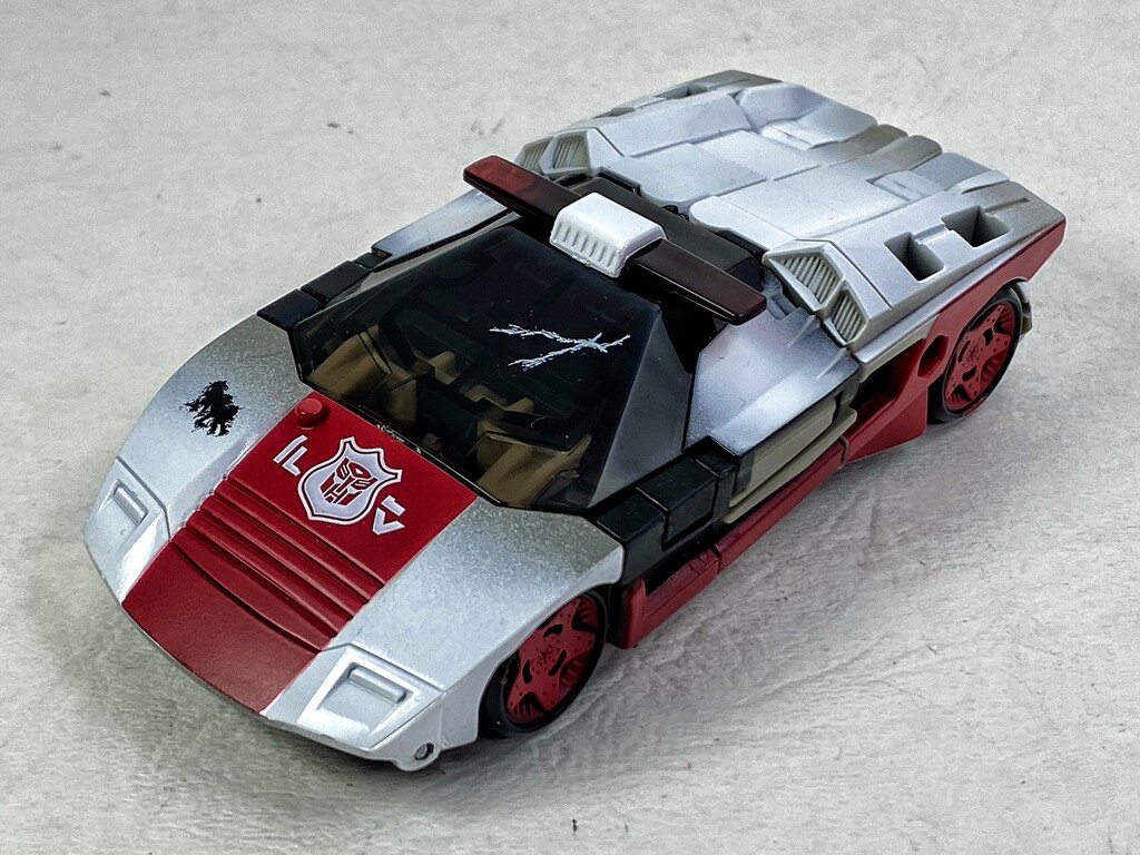 トランスフォーマー WFC-13 レッドアラート レビュー : えるけーえぬ