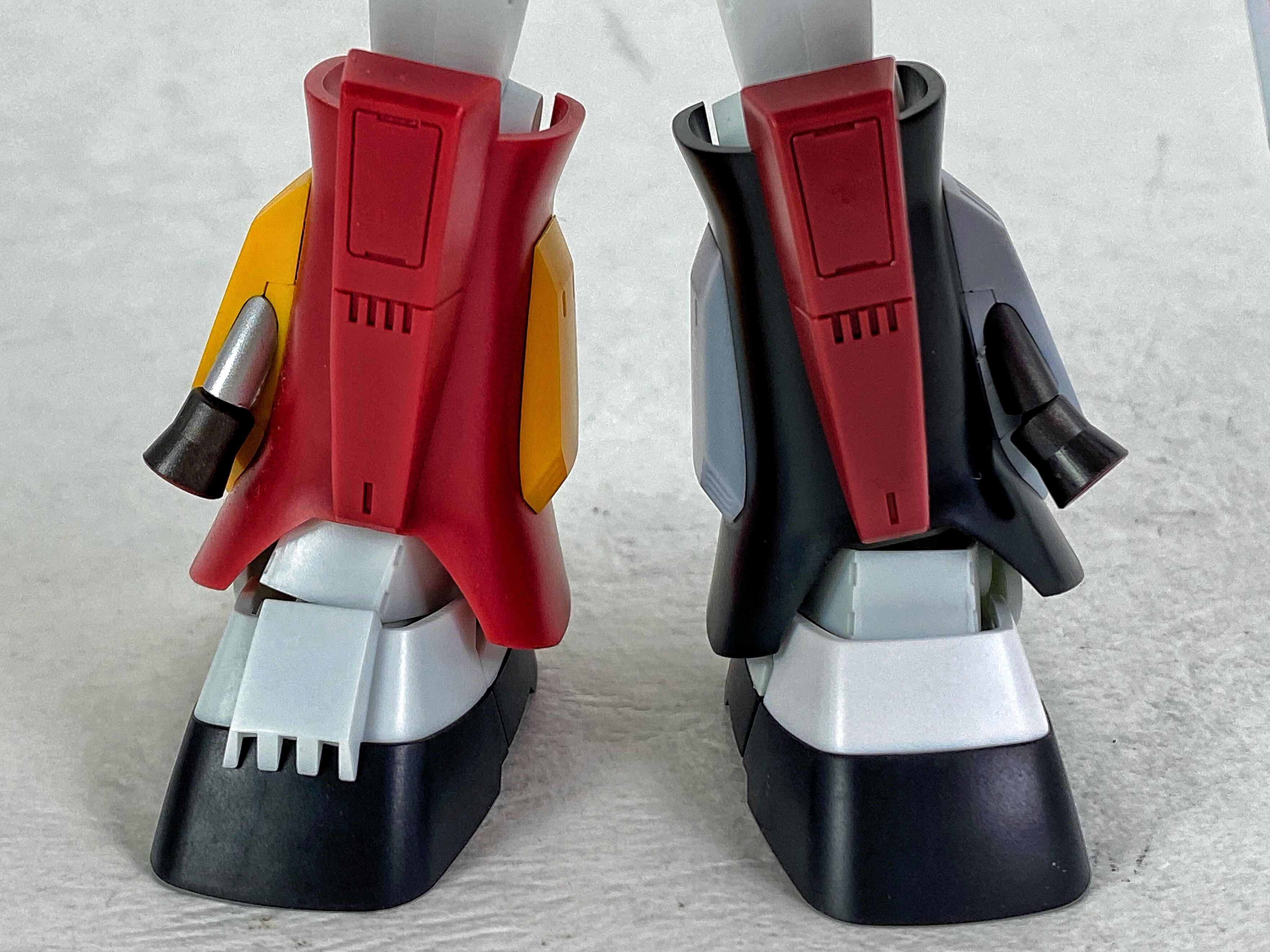 ROBOT魂 RX-78-2 ガンダム(ロールアウトカラー)&「プラモ狂四郎 ROBOT魂 RX-78-2 ガンダム(ロールアウトカラー)&「プラモ狂四郎