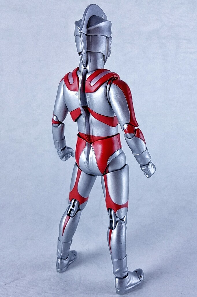 S.H.Figuartsウルトラマンエース Amazon.co.jp: TAMASHII NATIONS S.H.フィギュアーツ