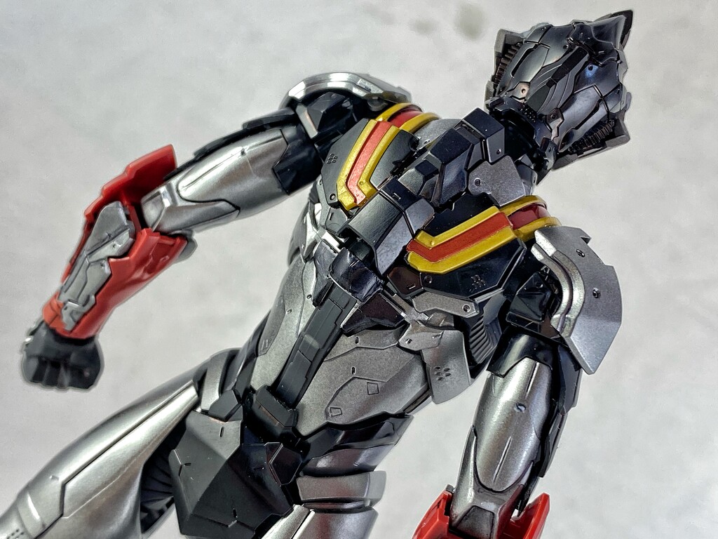 Figure-rise Standard ULTRAMAN SUIT EVIL TIGA レビュー : えるけーえぬ