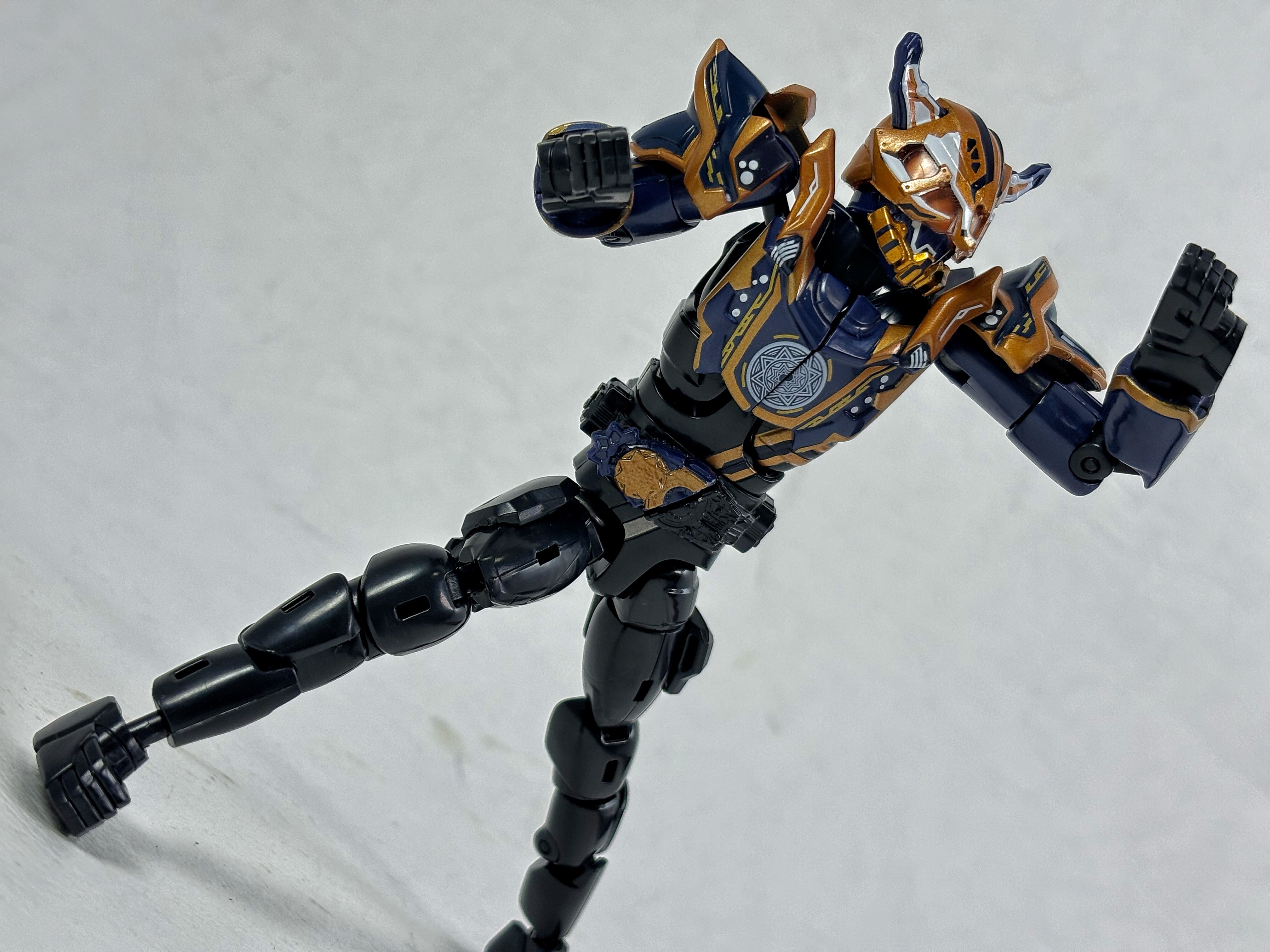 リボルブチェンジフィギュア PB08 仮面ライダーナーゴ