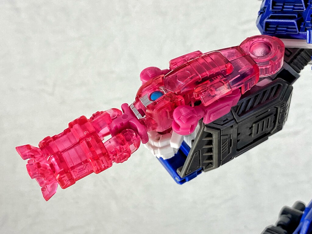 トランスフォーマー WFC-08 ウルトラマグナス レビュー : えるけ