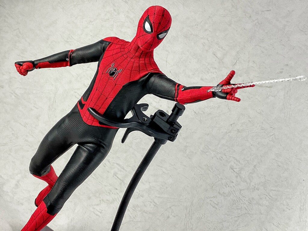 スパイダーマン　アップグレードスーツ　フィギュアーツ　ホットトイズ　ドローン