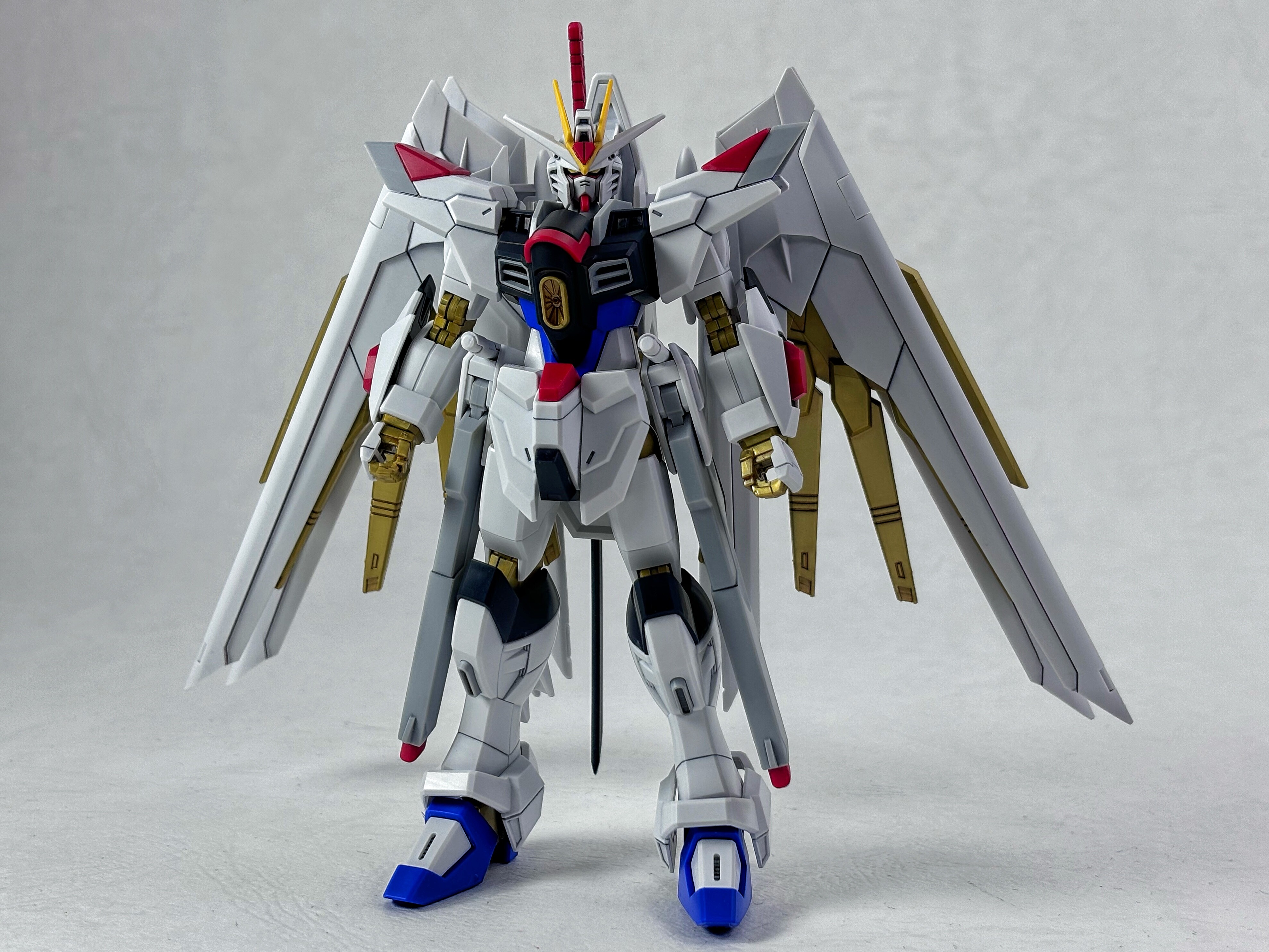 HGCE HG 1/144 マイティーストライクフリーダムガンダム お一人
