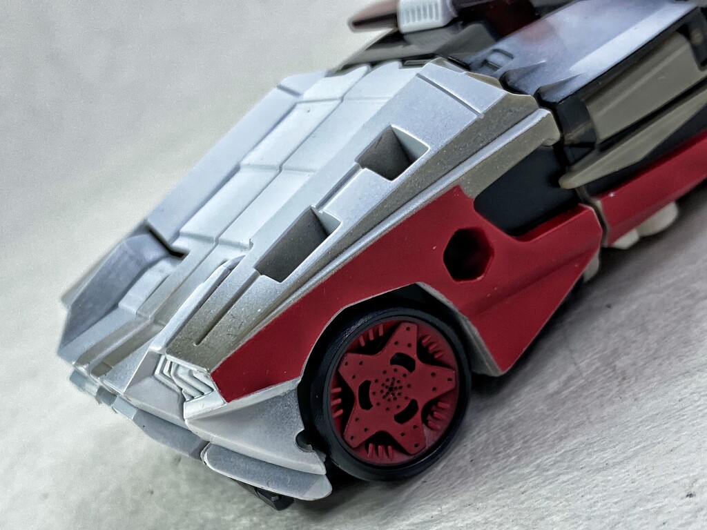 トランスフォーマー WFC-13 レッドアラート レビュー : えるけーえぬ