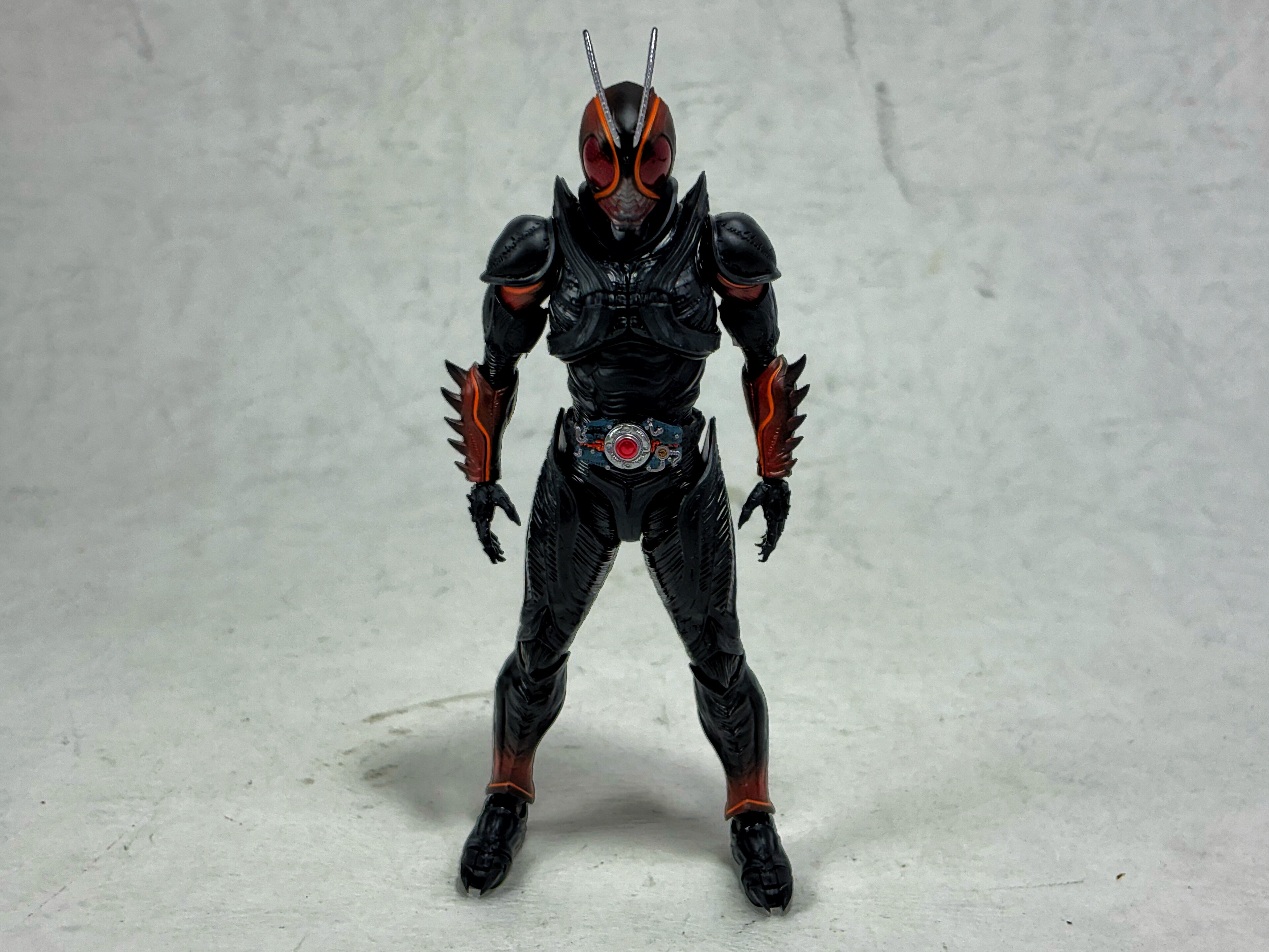 S.H.Figuarts 仮面ライダーBLACK SUN(初変身Ver.) レビュー