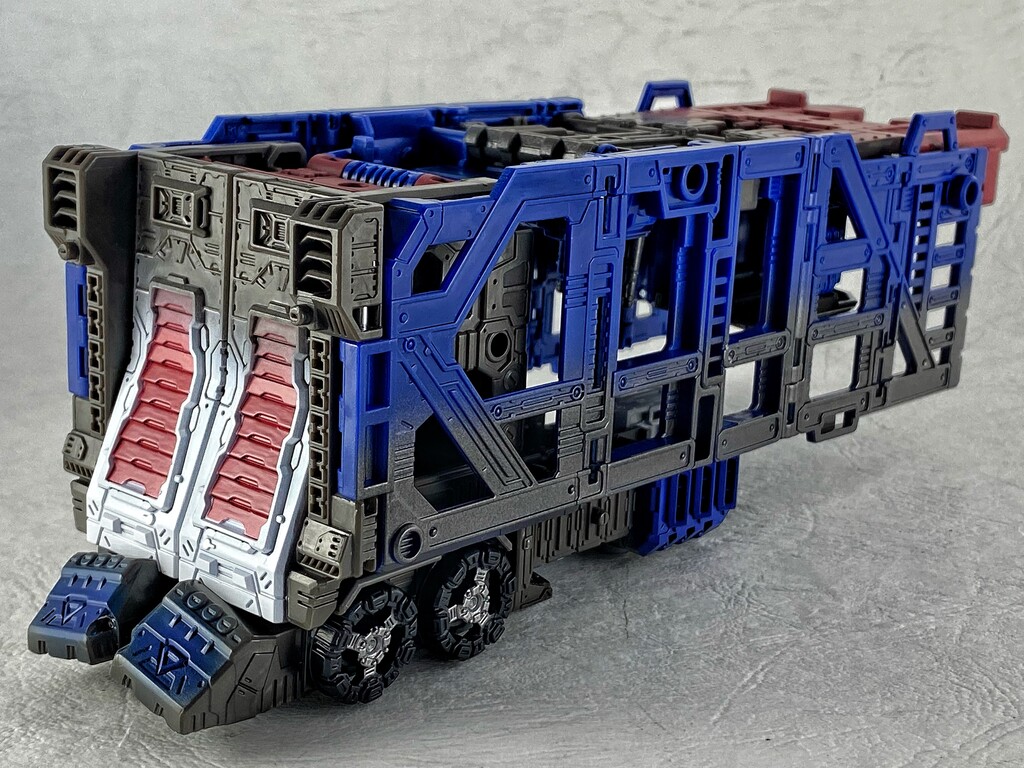 トランスフォーマー WFC-08 ウルトラマグナス レビュー : えるけーえぬ