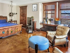 Ekey Village Chateau House Escape