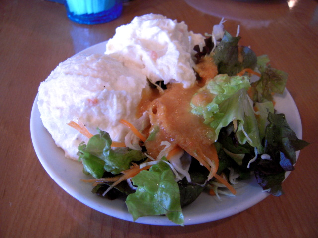 鮪と鱸の刺身盛り合わせ 湾岸食堂 波止場店 Lldonの個人的趣向