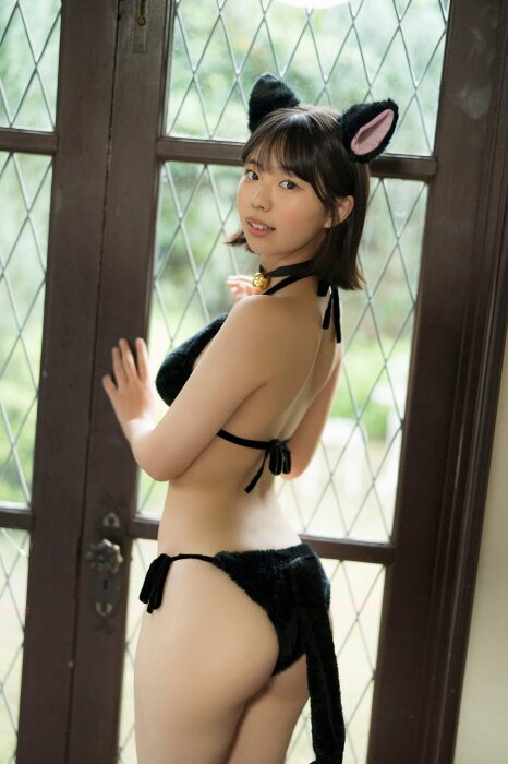 08