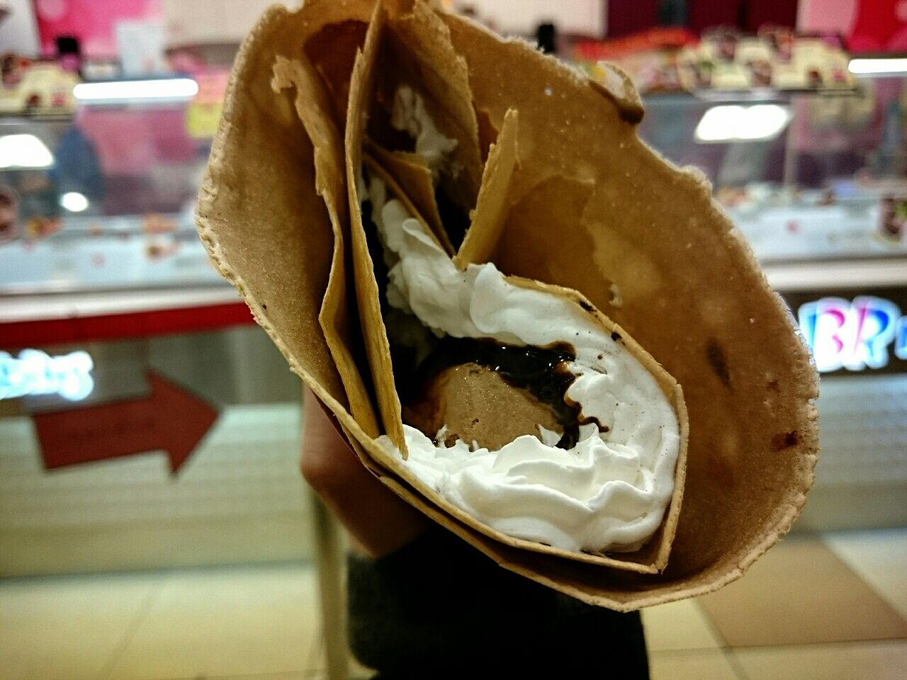 31 とろ りチョコonオレオ クッキー アイスクリームクレープ Lobo ロボ