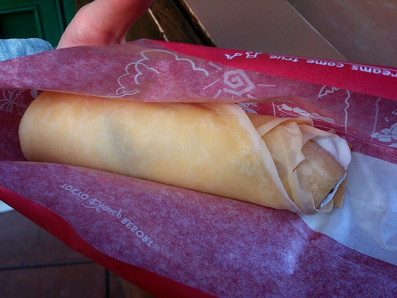 ディズニーランドの旅 トルティーヤとクレープ Lobo ロボ