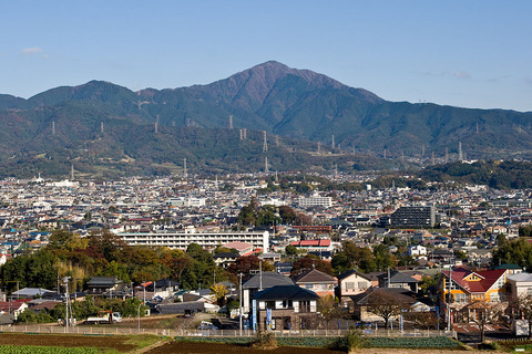 Oyama_from_Shibusawa_Hill_Range_01