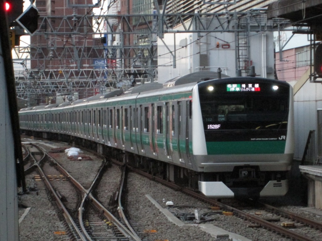 E233系埼京線 E233系埼京線 #e233系 #e233系埼京線 #新宿駅