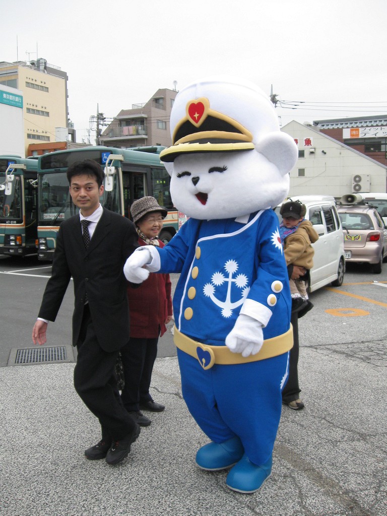 松本零士　サイン　大泉学園　除幕式 松本零士さんの地元、大泉学園のブロンズ像に花束 - サンスポ
