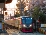 京王電鉄新5000系電車(代田橋駅にて、'20.03.26撮影)