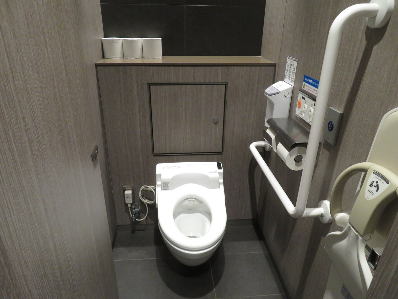 Weekly Selection】日本橋高島屋S.C.・後編 : トイレ探索日記 by 東 