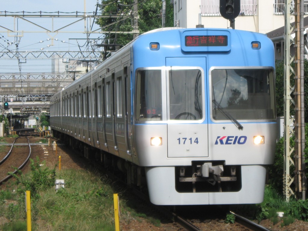 相次いだ新編成を求めて（2009/07/10） : トイレ探索日記 by 東府中の