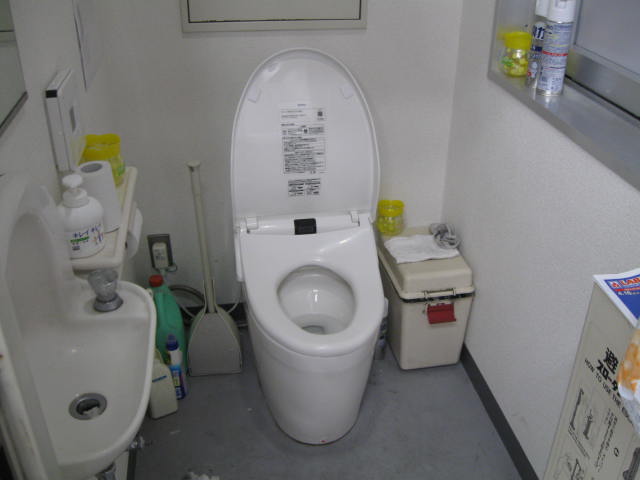 見るも無惨に 他 10 04 19 トイレ探索日記 By 東府中の住人