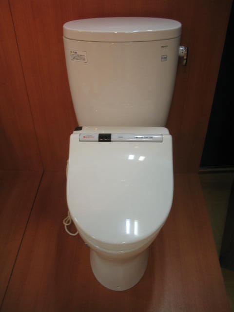 TOTOスーパースペース「トイレ博物館」レポート(2006/07~08 TOTOスーパースペース「トイレ博物館」レポート(2006/07~08
